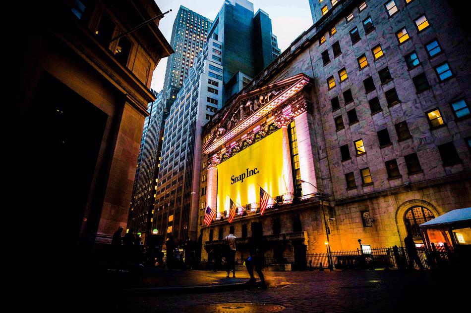 #snapchat上市#上市首日股价上涨44%!Snap.