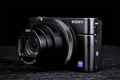 索尼黑卡RX100 VII评测：口袋里的旗舰相机
