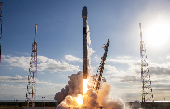 猎鹰9号火箭 来源:SpaceX推特