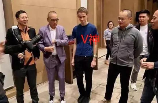 澳门不夜赌场_深秋的锦绣川各色菊花争奇斗艳