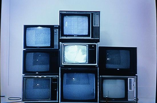 从拼低价到秀卖点，山寨“智能电视”为什么会火