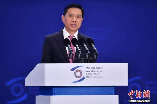 ▲百度创始人、董事长兼CEO李彦宏。中新社记者 崔楠 摄