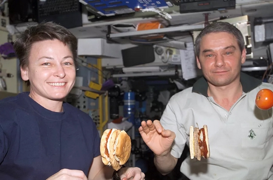 国际空间站里的汉堡包