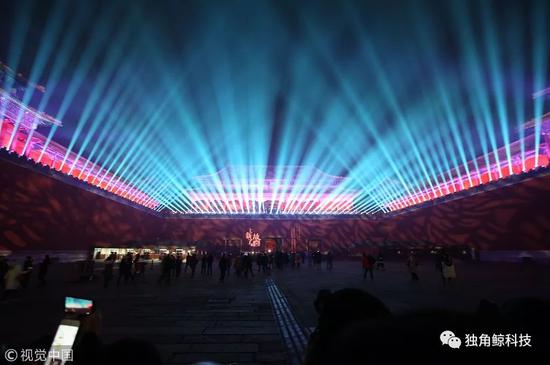 故宫元宵节灯光秀现场 图/视觉中国