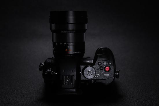 松下LUMIX GH5S机顶视图