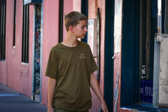 【博狗扑克】1英寸CMOS配15X光学变焦徕卡镜头 松下ZS220相机评测 【博狗扑克】1英寸CMOS配15X光学变焦徕卡镜头 松下ZS220相机评测