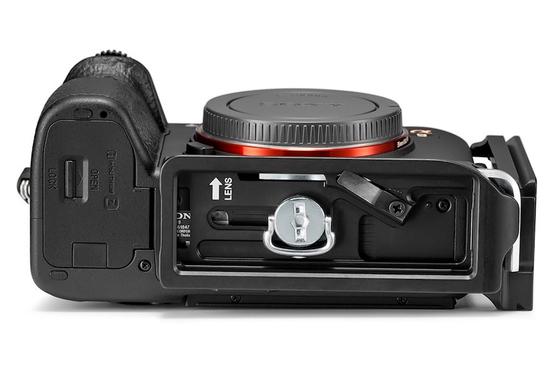 【博狗扑克】捷信为索尼A相机推出新款旅行者三脚架及L型快装板 【博狗扑克】捷信为索尼A相机推出新款旅行者三脚架及L型快装板