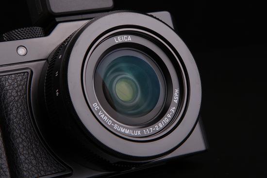 松下LX100 II镜头