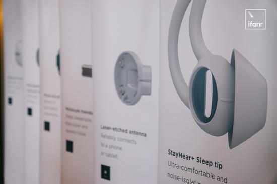 关于耳塞的功耗和连接性,Sleepbuds 的设计师 Daniel Lee 表示: