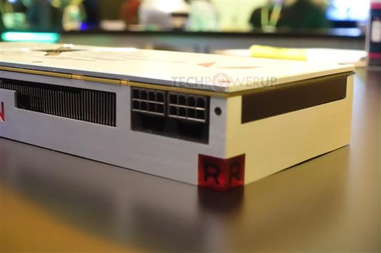AMD Radeon VII顯卡上手:7nm工藝成就「小怪獸」 科技 第23張-尋夢科技 AMD Radeon VII顯卡上手:7nm工藝成就“小怪獸”