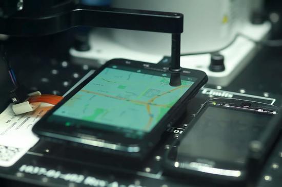 T-Mobile的设备检测机器人 图源:华尔街日报