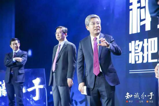 清华大学经济管理学院院长、弗里曼讲席教授白重恩发言