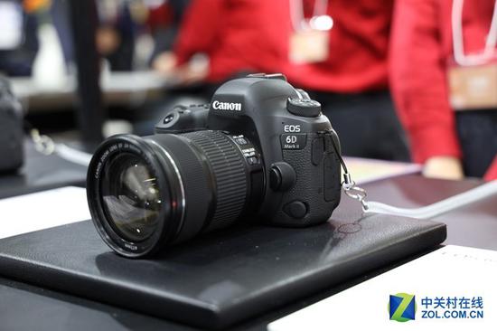 佳能全画幅单反6D II