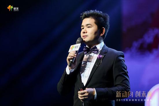 (现场图:爱善天使创始人张帆)