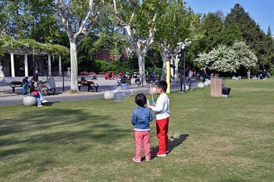 ���ࣺ30mm ISO��100 ��Ȧ��F4 ���ţ�1/1000s