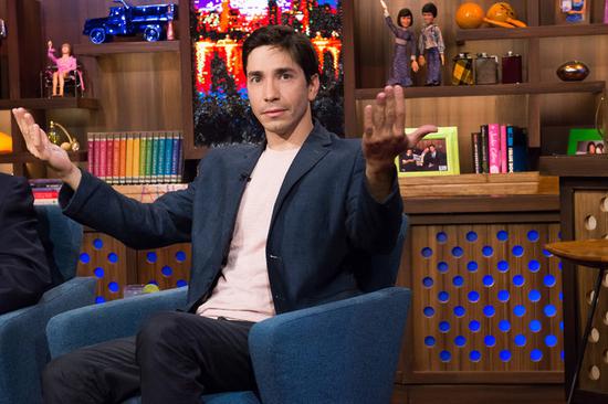 ▲乔布斯看中 Justin Long 的大男孩形象。图片来自:Fortune