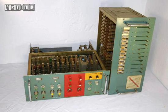 20 世纪 70 年代早期的定制声码器