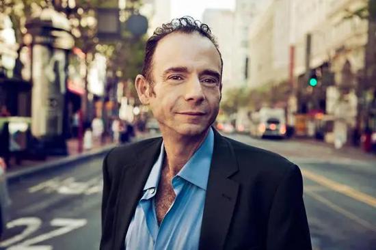 ▲“伦敦病人”出现和治愈,让之前的“柏林病人”Timothy Ray Brown不再只是一个孤例。(图片来源:juliaocoelho.com)