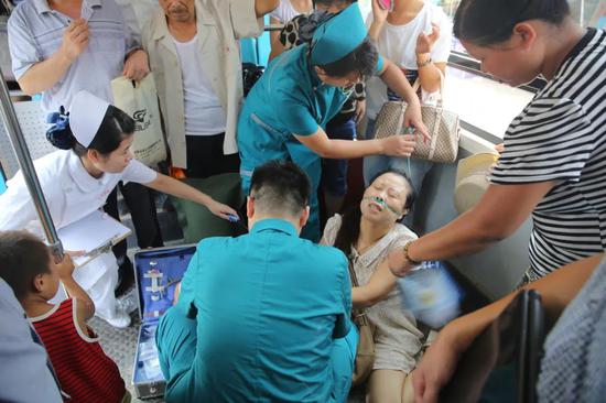 高溫會對人的健康造成危害 | 圖蟲創意