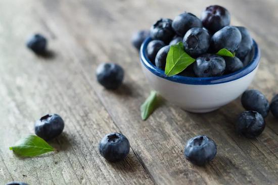 蓝莓、葡萄籽等植物中含有较丰富的没食子酸（图片来源：Pixabay）