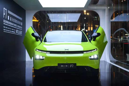 小鹏P7“鹏翼版”，图源小鹏汽车官微