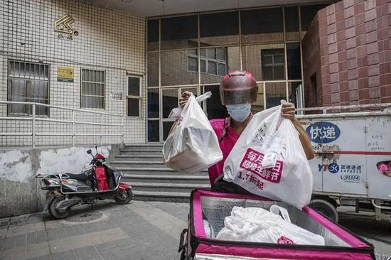 每日优鲜配送 图源/视觉中国