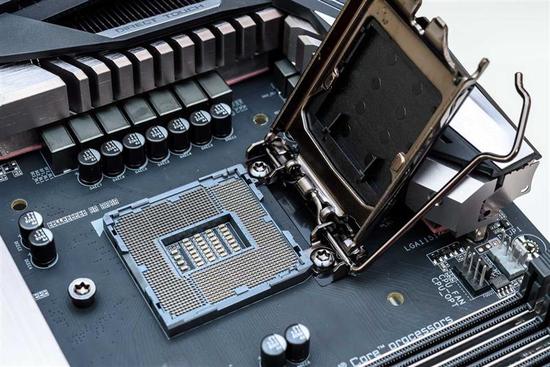Intel i9-9900K
ײĴ