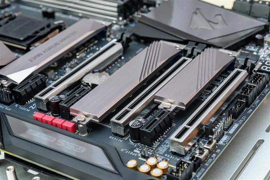 Intel i9-9900K
ײĴ