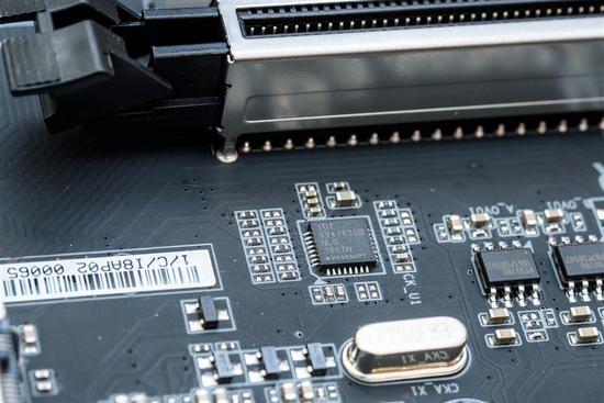 Intel i9-9900K
ײĴ