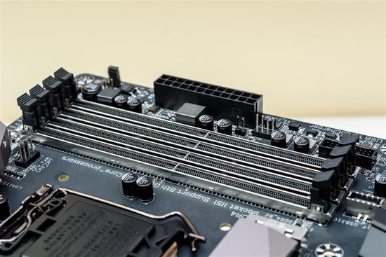 Intel i9-9900K
ײĴ