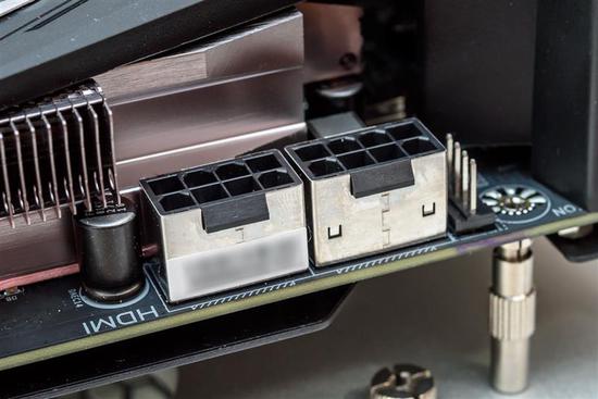 Intel i9-9900K
ײĴ