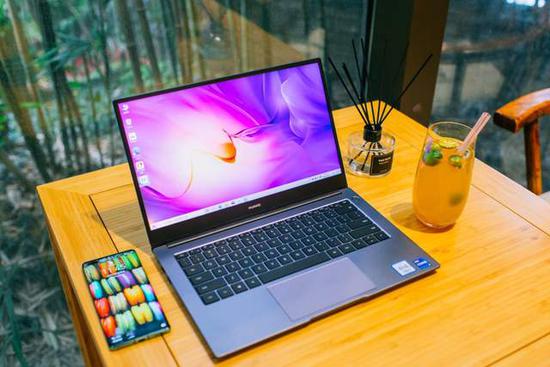 华为matebook15,华为matebook d15 华为matebookd142021款评测属于年轻人的全面均衡轻薄本