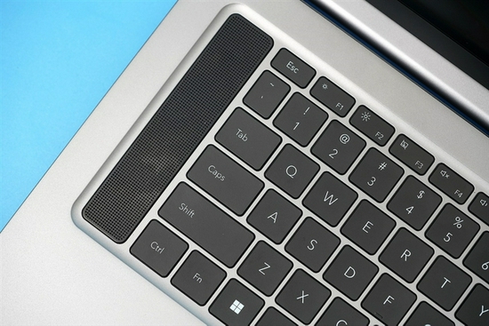 144Hzˢ˿ܣ
MagicBook 16 Pro