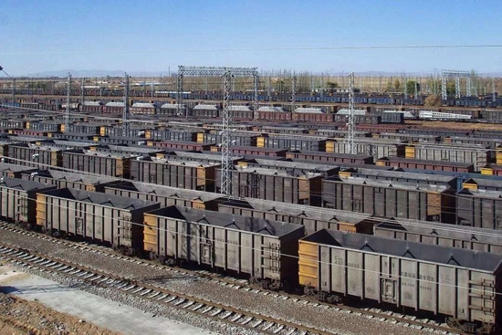 大秦铁路是国内煤炭运输的最大动脉