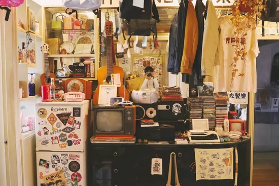 思文喜欢往家里淘各种老物件 / 受访者供图