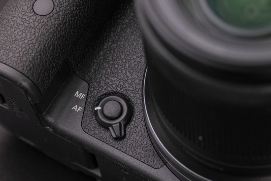 ഺ

ʮ ר΢EOS R7