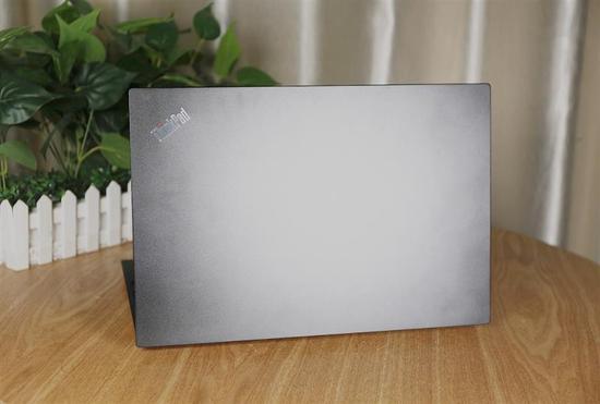 搭載AMD RX 550獨顯!聯想Thinkpad E580評測 科技 第9張-尋夢科技 搭載AMD RX 550獨顯!聯想Thinkpad E580評測