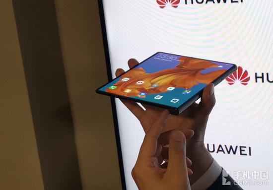 HUAWEI Mate X