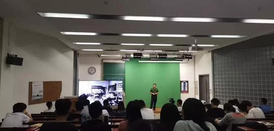 芦鹏飞老师在沙河校区现场授课