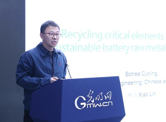 全国废弃化学品处置标准委员会委员林晓 周烨摄