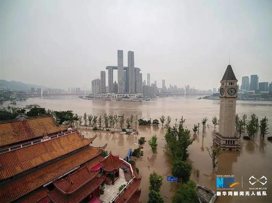 20日7时左右，南滨路被洪水情况。