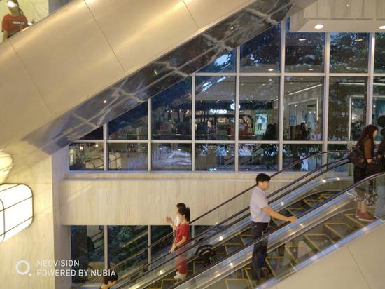 努比亚红魔游戏手机评测:炫酷美型亦可称霸