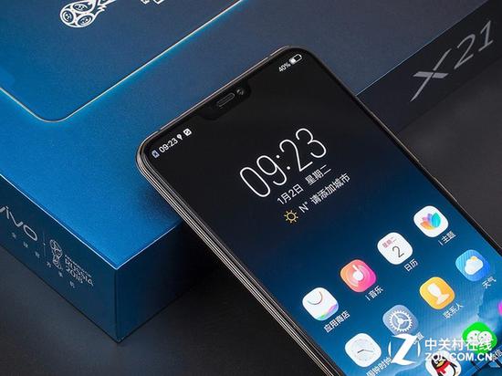 vivo X21黑金版正面