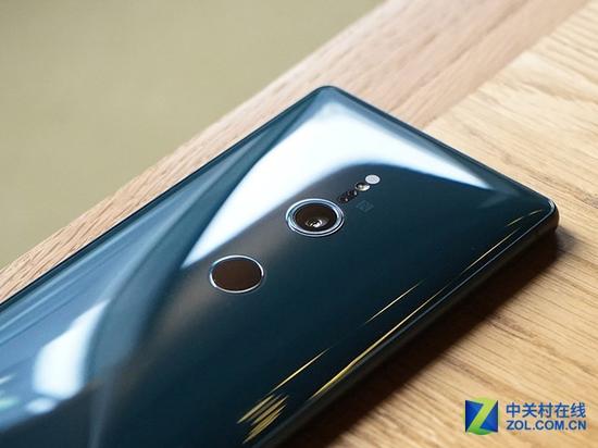索尼Xperia XZ2