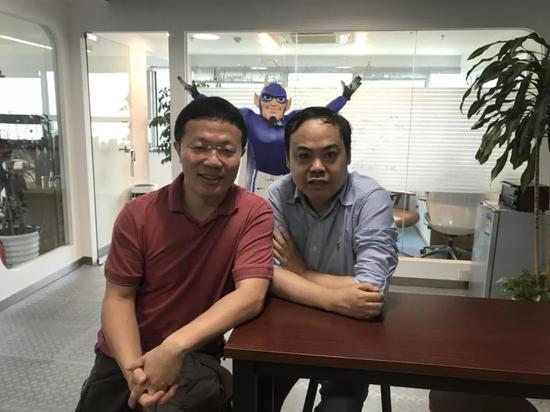 胡澤民（左）與左林大叔