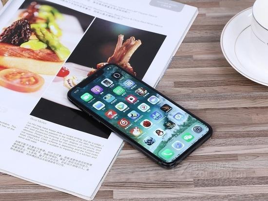 iPhone X
