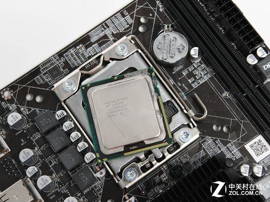 “强劲四核心”八线程至强X5550处理器