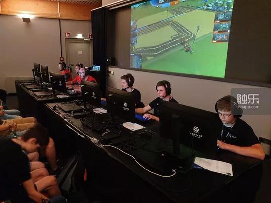 ����˫��ѡ�����ڱ�����