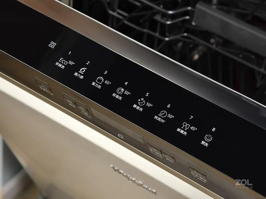 「英皇娱乐客户端」没时间了快上车!全新ALIENWARE 15带你玩转主流游戏