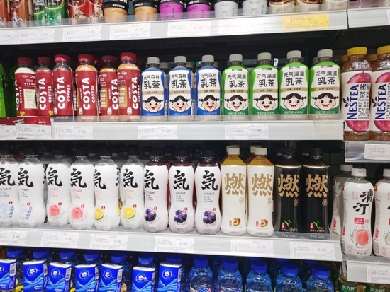 图/某超市的饮料货架 来源/燃财经拍摄